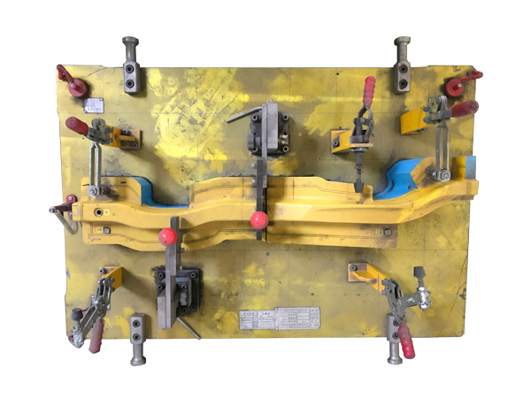 加工汽车覆盖件模具的刀具选择的注意事项